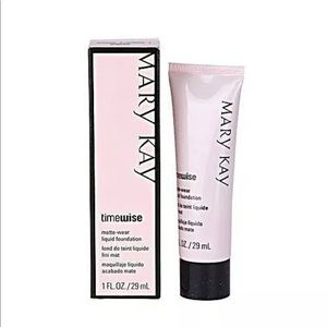 Mary Kay TimeWise Matte-Wear Liquid Foundation